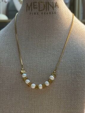 New Medina fine pearls genuine White fresh water Pearl and gold plated Necklace